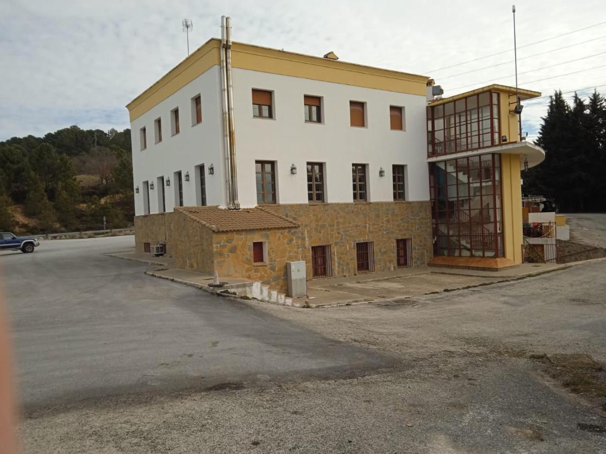 Apartamentos Refugio Del Viajero Parauta Dış mekan fotoğraf